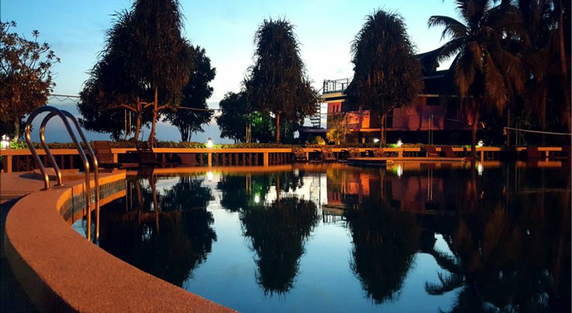 Jungle Gym Hotel Haad Rin Luaran gambar